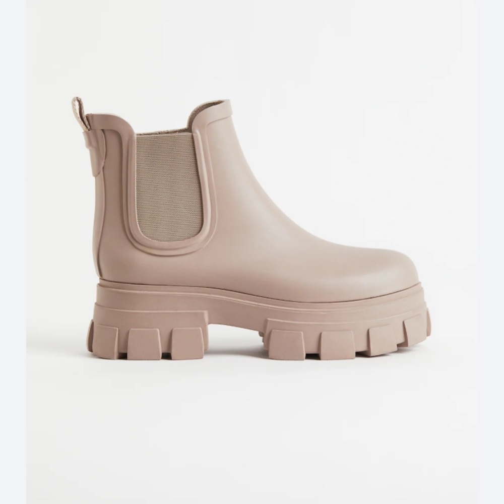 H&M Women’s Chunky Rubber Boots Size 9.5